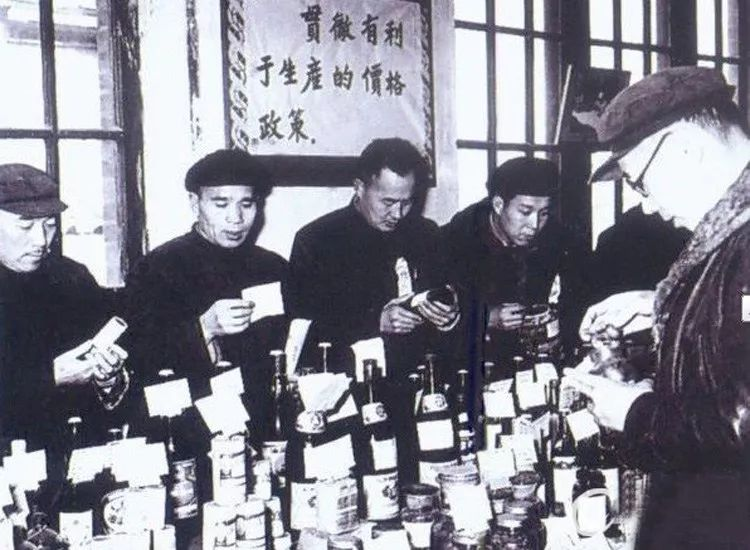 春糖逛展总结：70年变迁后，糖酒会又让酒商“思路打开”