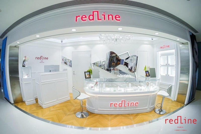 北京国贸迎来全新时尚地标——Redline小红绳璀璨启幕