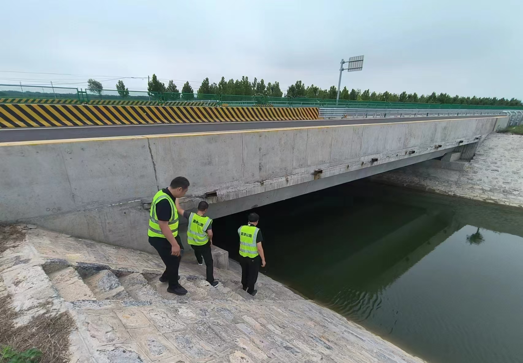 夏津公路分中心积极做好强降雨天气防范应对工作